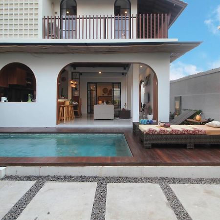 Sudha Villa Bali Anyelir Seminyak Exterior foto